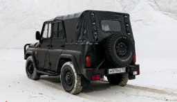УАЗ представил юбилейную версию легендарного внедорожника. Цена уже объявлена