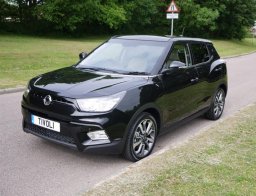 SSANGYONG / TIVOLI / LAK - SPACE BLACK