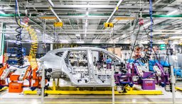 В России осталось лишь два завода, выпускающих легковые автомобили
