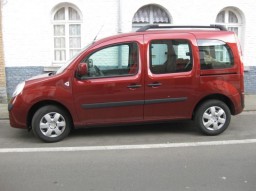 RENAULT / KANGOO 2 / NNG / ROUGE PAVOT