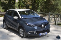 RENAULT / CAPTUR / RPE / BLEU MARINE, BLEU MARINE FUME (СОЛИД) (captur)
