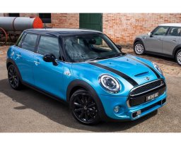 MINI COOPER‎ (R50-R60/F54/F56) / 870 - ELECTRIC BLUE (2002 – 2006, 2015 – 2016)