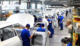 Осталось четыре завода. Где в России продолжают выпуск автомобилей (список)