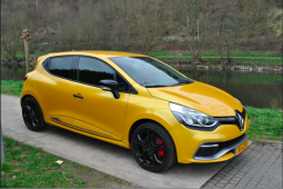 RENAULT / CLIO 4 / J37 / JAUNE SIRIUS