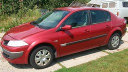 RENAULT / MEGANE 2 / B76 / ROUGE DE FEU